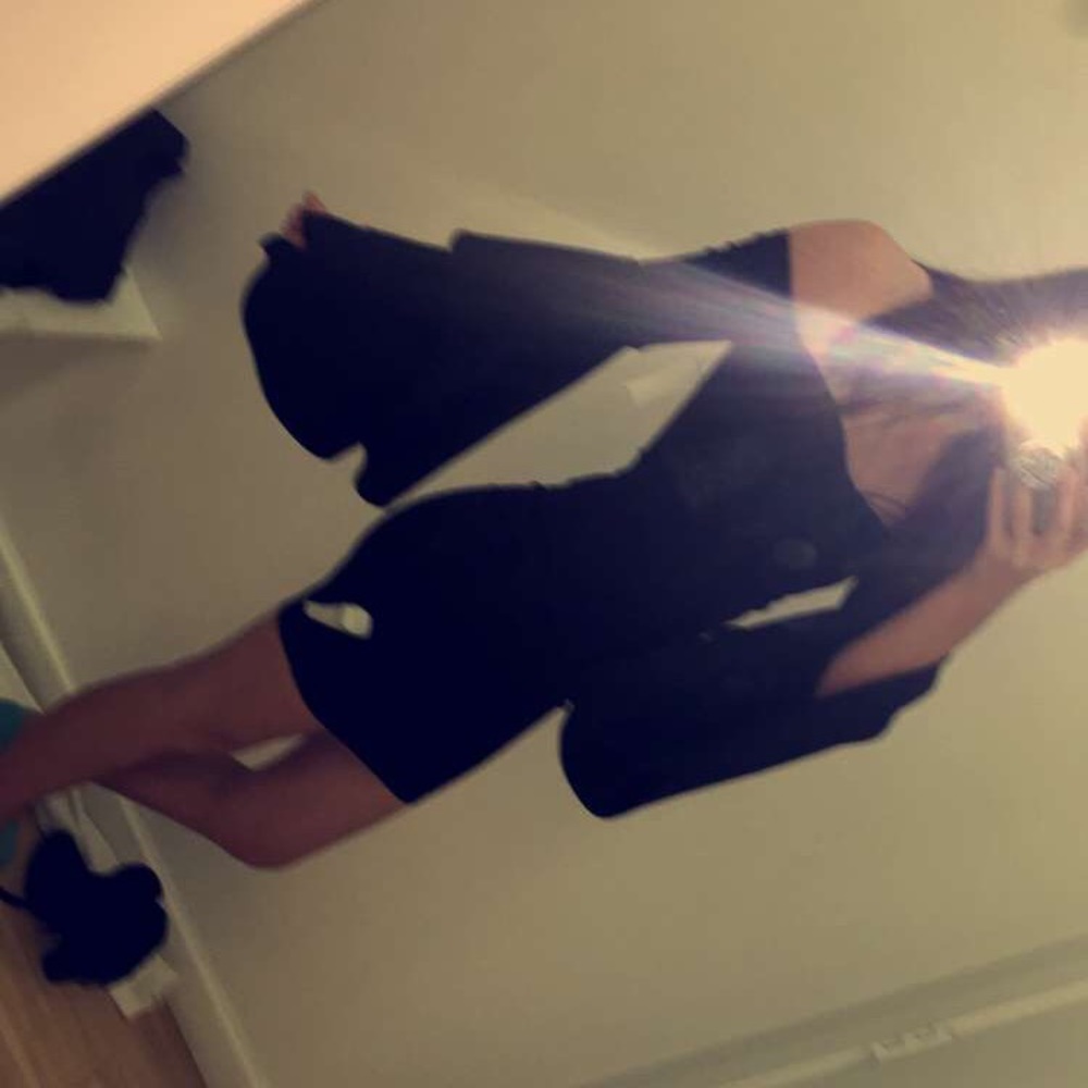 Slim tight black dress